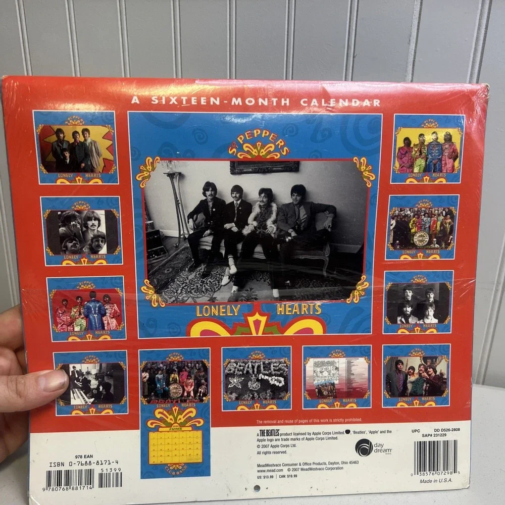 2008 The Beatles Sgt. Peppers Lonely Hearts Club Band 12